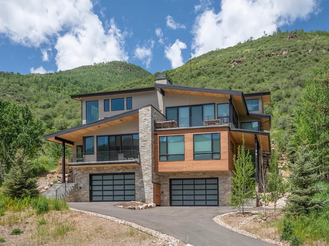 Welcome to your large group retreat in Vail