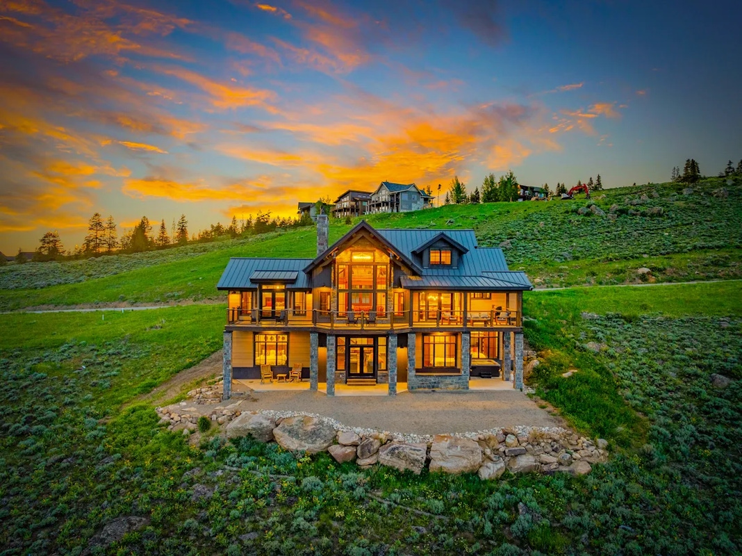 Discover more pet-friendly spots in Granby