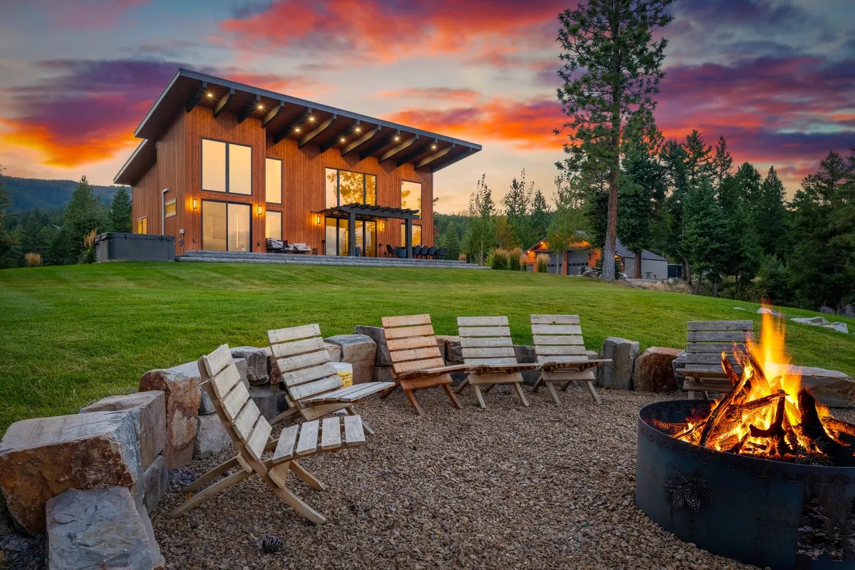 Welcome to the lakeside at Montana