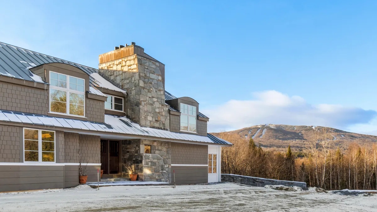 Welcome to relaxing hot tub escapes in Vermont