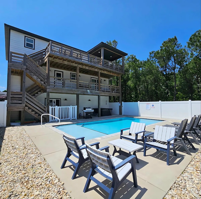 Discover more large groups activities in Corolla