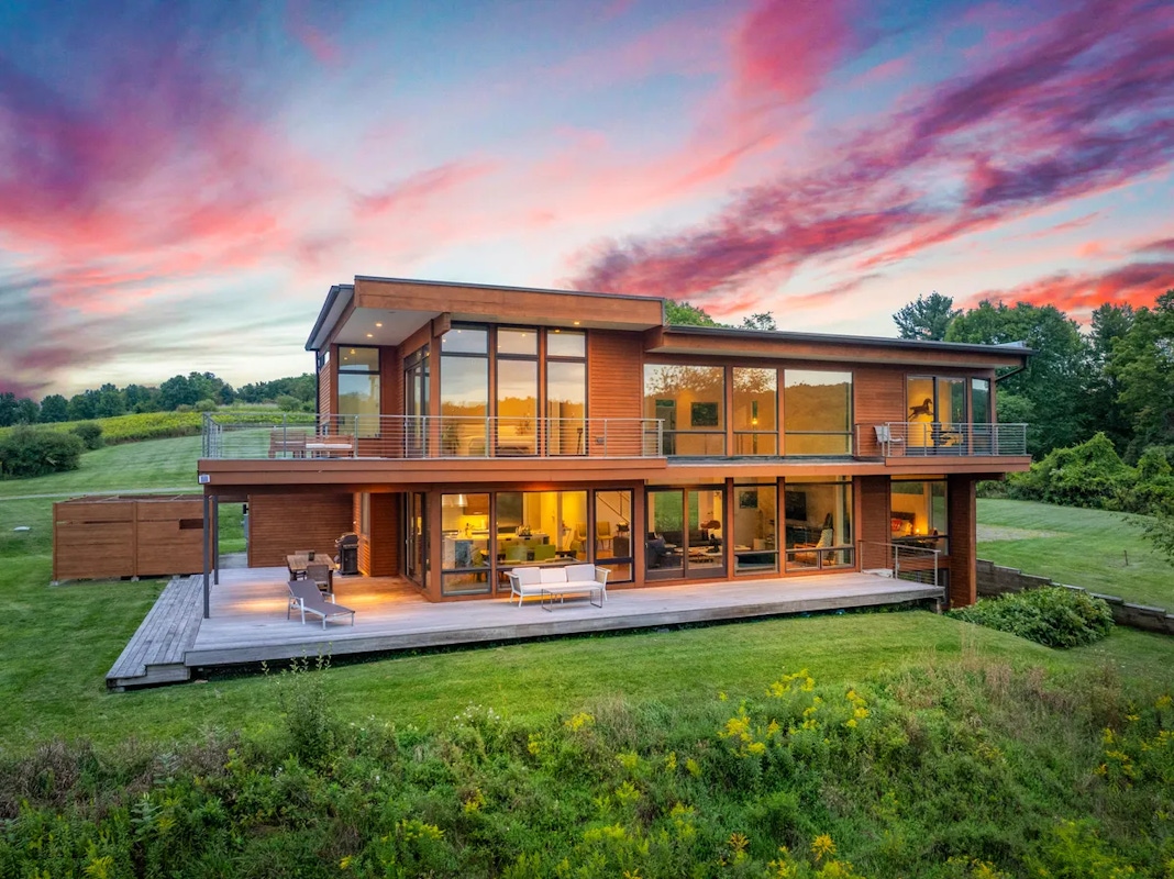 Discover more lakeside charm in New York