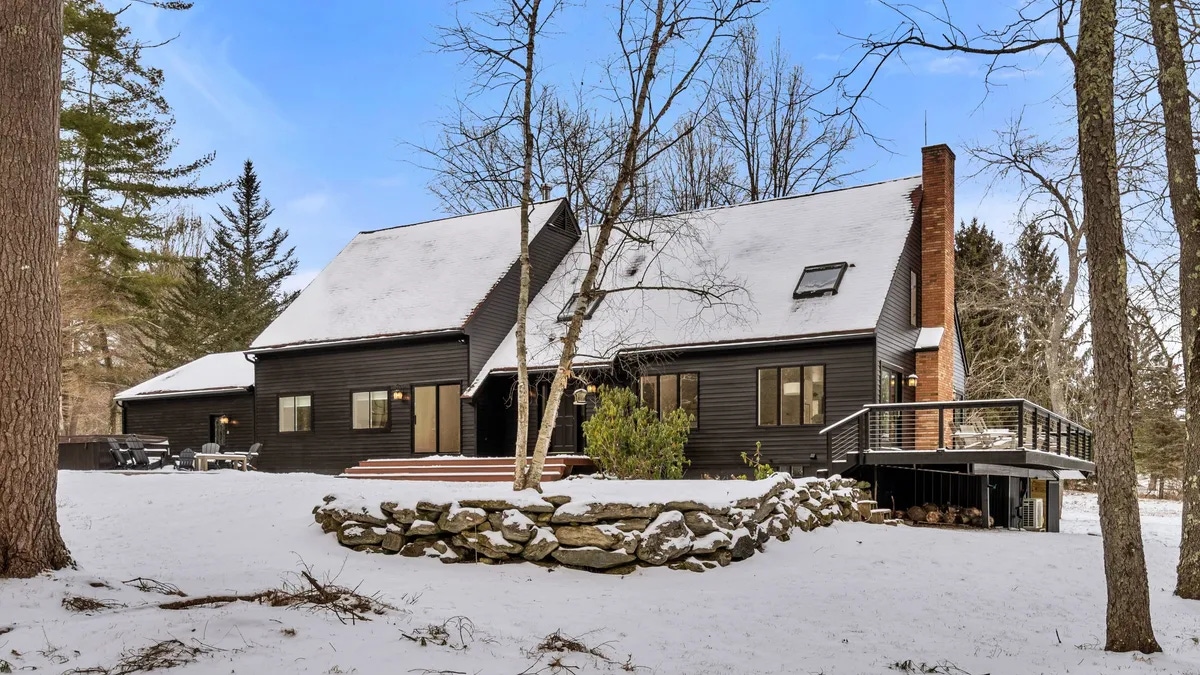 Discover more of Hillsdale