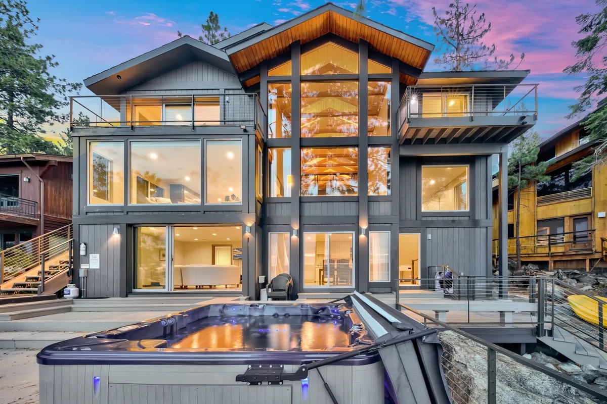 Discover more large groups activities in Nevada