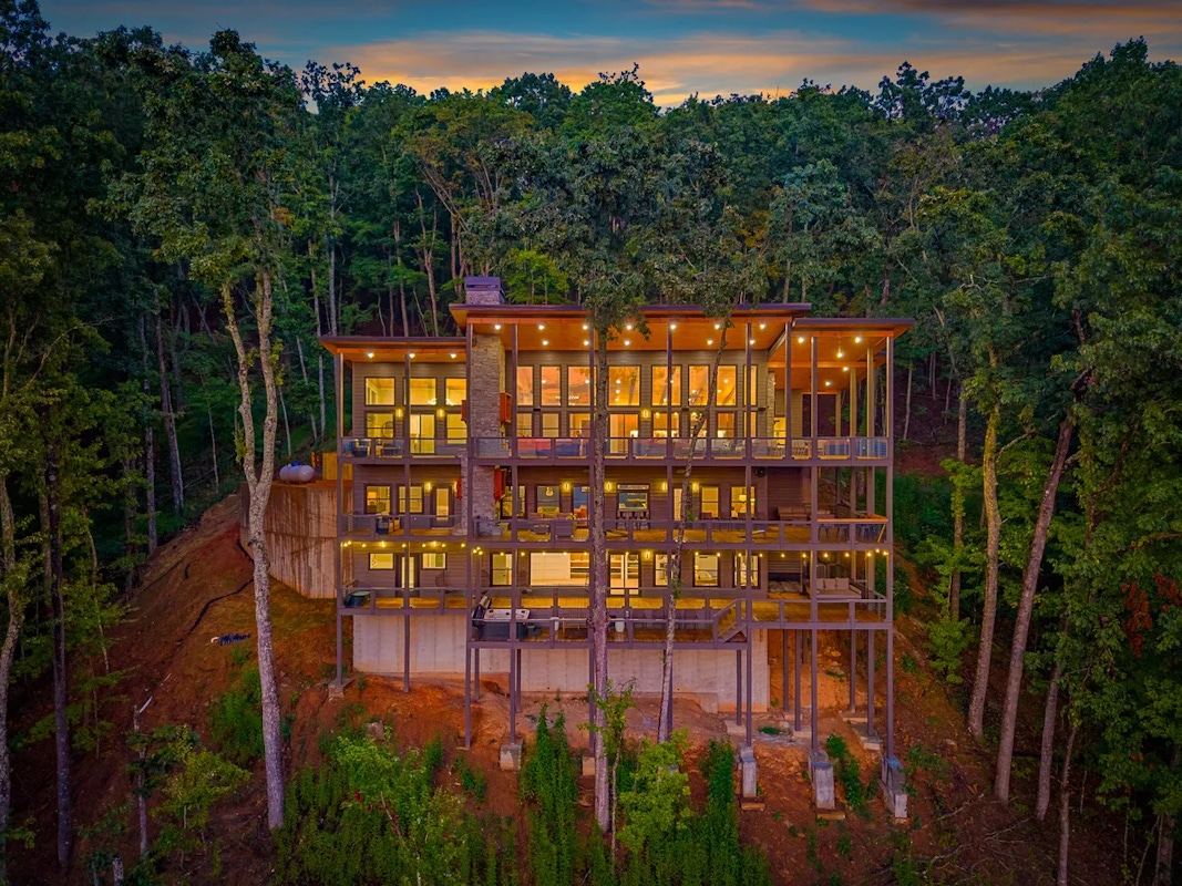 Discover more of Mineral Bluff