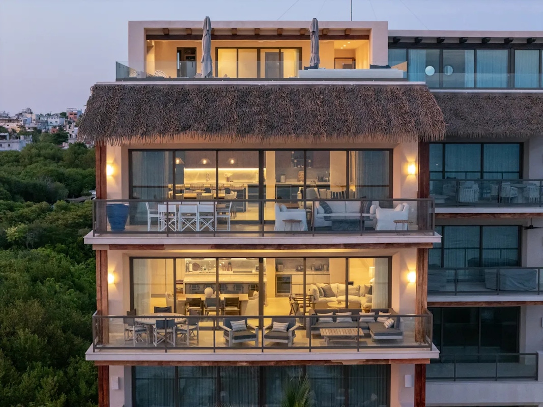 Discover more pet-friendly spots in Isla Mujeres