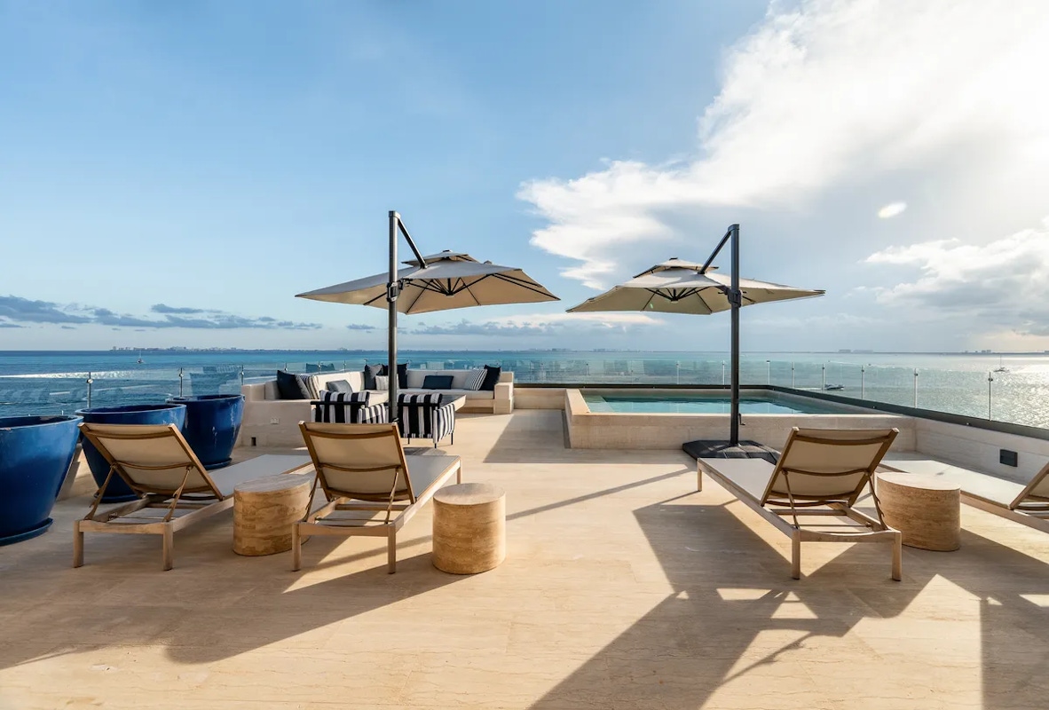 Welcome to pet-friendly Isla Mujeres