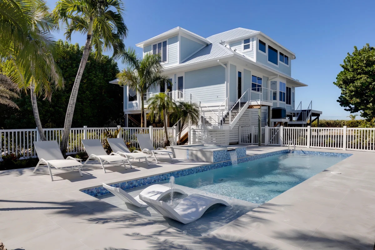 Discover more of coastal Captiva