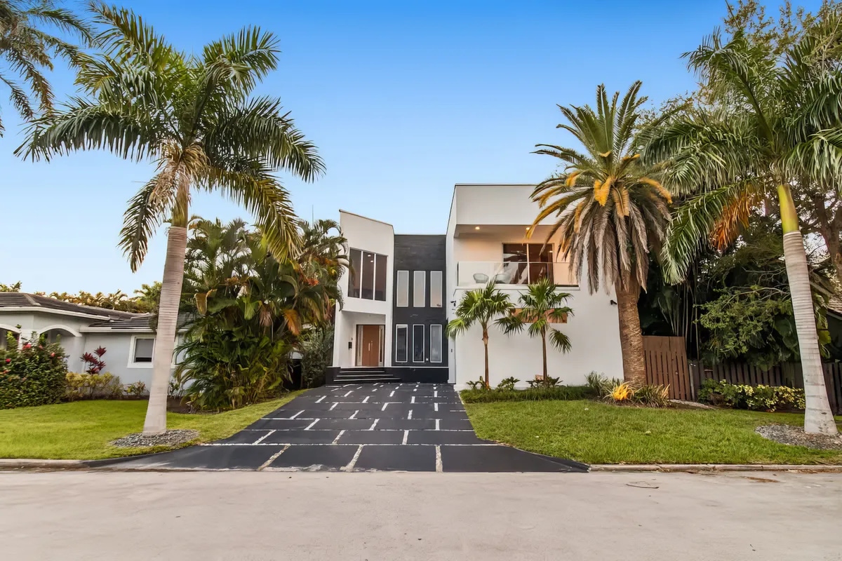 Discover more beyond the pool in Hollywood