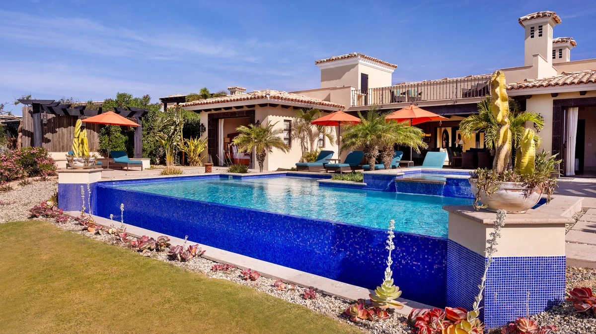 Discover more large groups activities in Cabo San Lucas