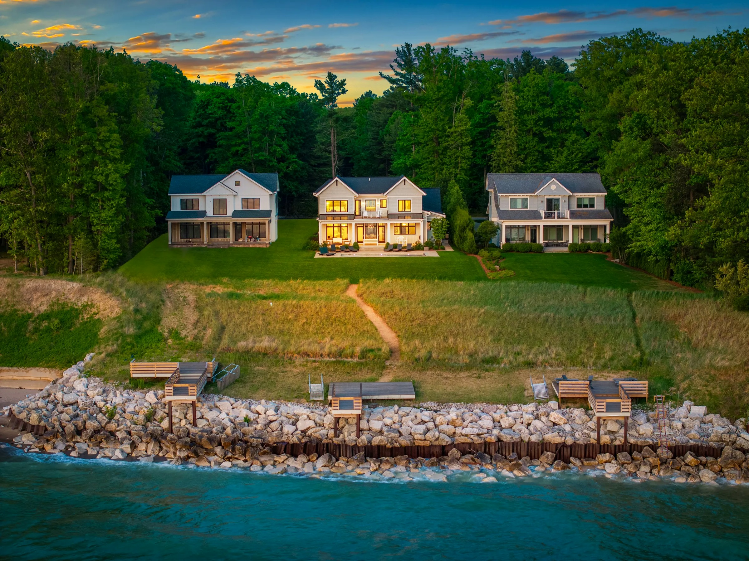 Luxury Vacation Rentals in South Haven
