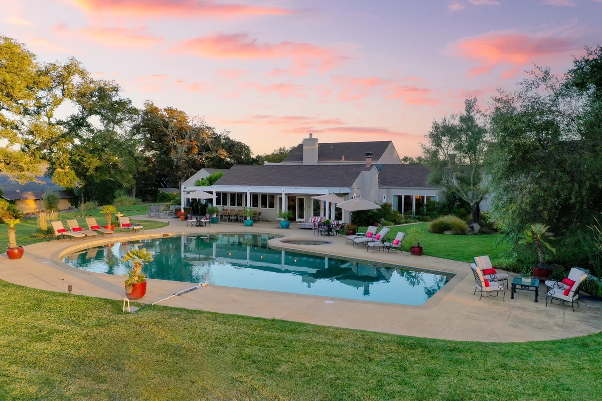 Discover more large groups activities in Glen Ellen