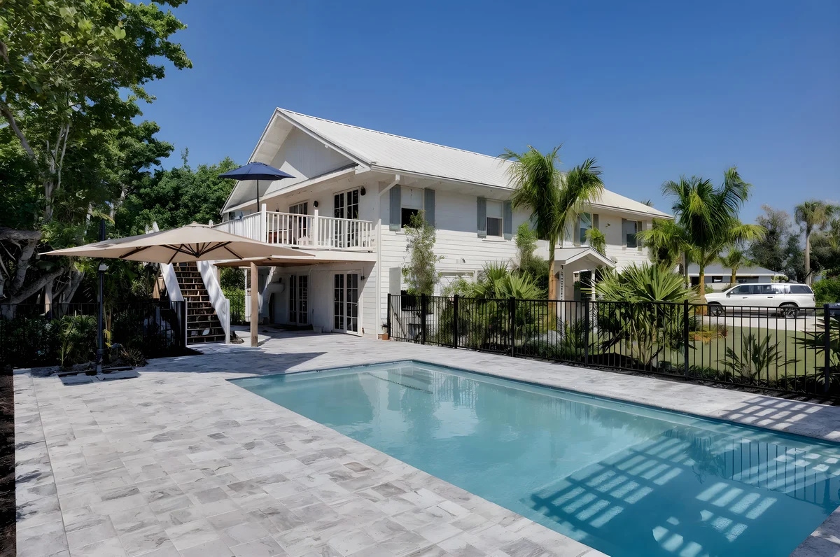 Discover more large groups activities in Sanibel