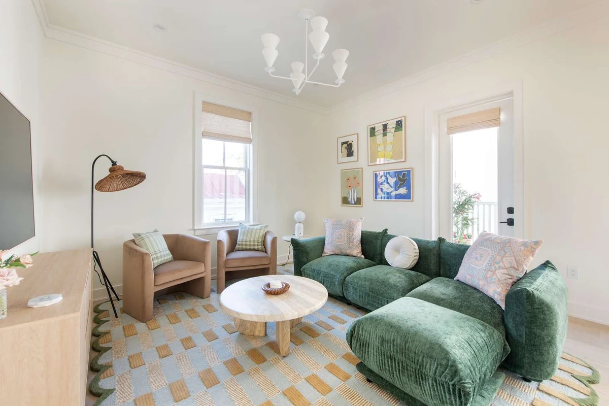 Discover more large groups activities in Charleston