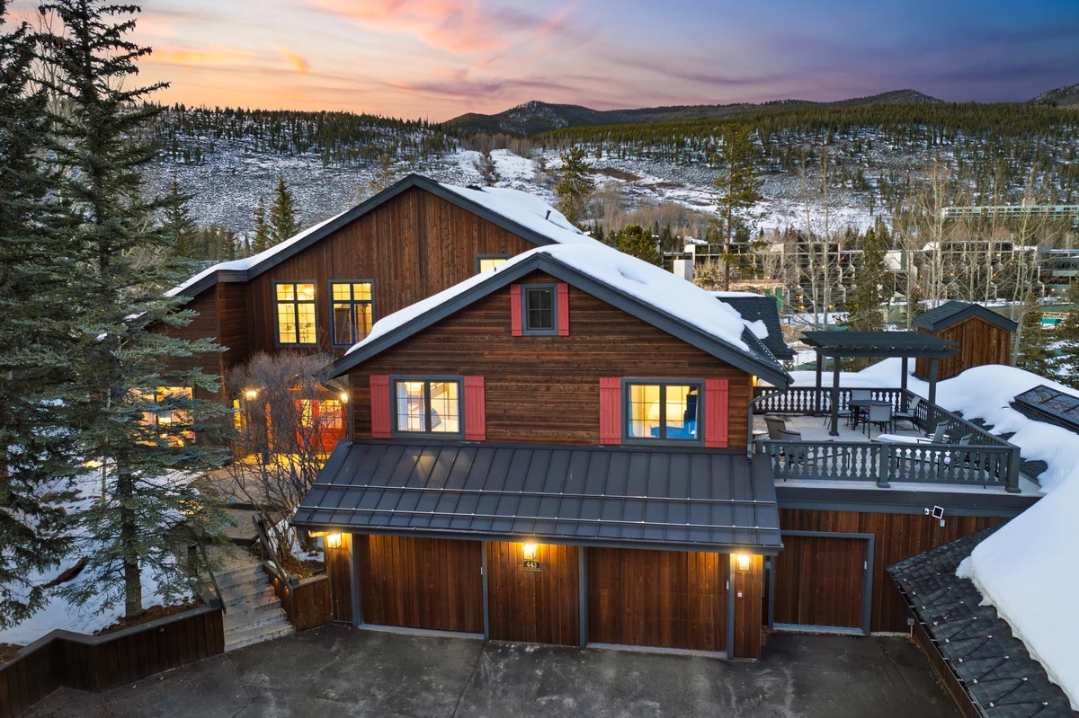 Discover more beyond the pool in Keystone