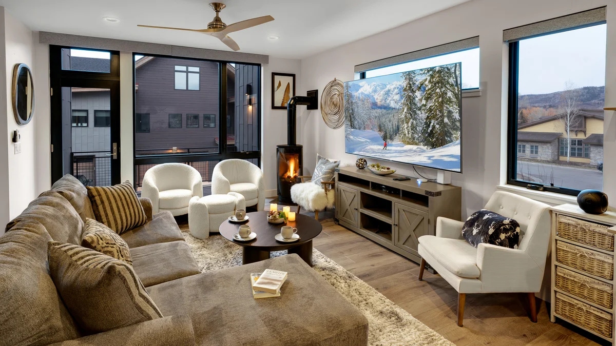 Welcome to relaxing hot tub escapes in Steamboat Springs