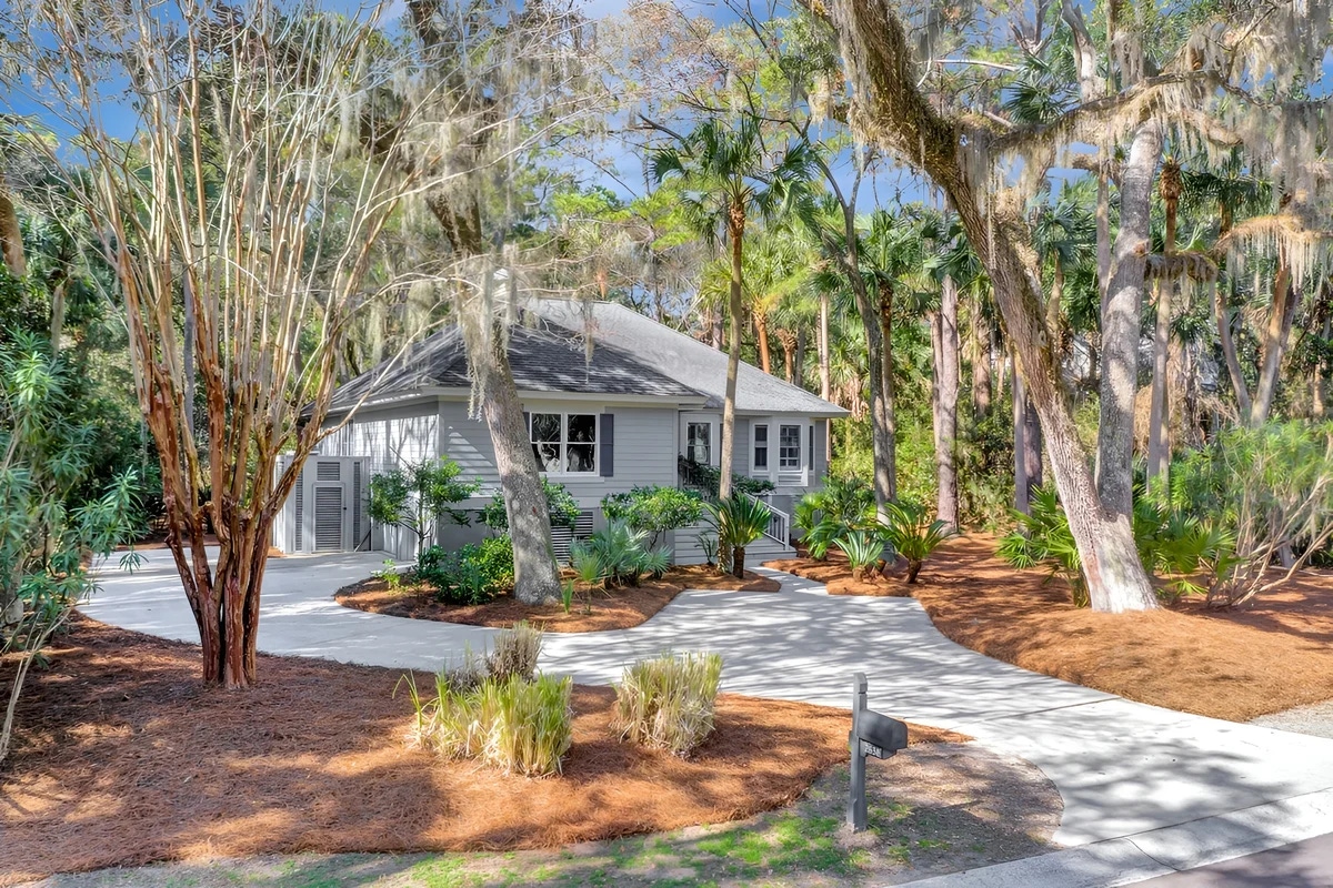 Welcome to pet-friendly Seabrook Island