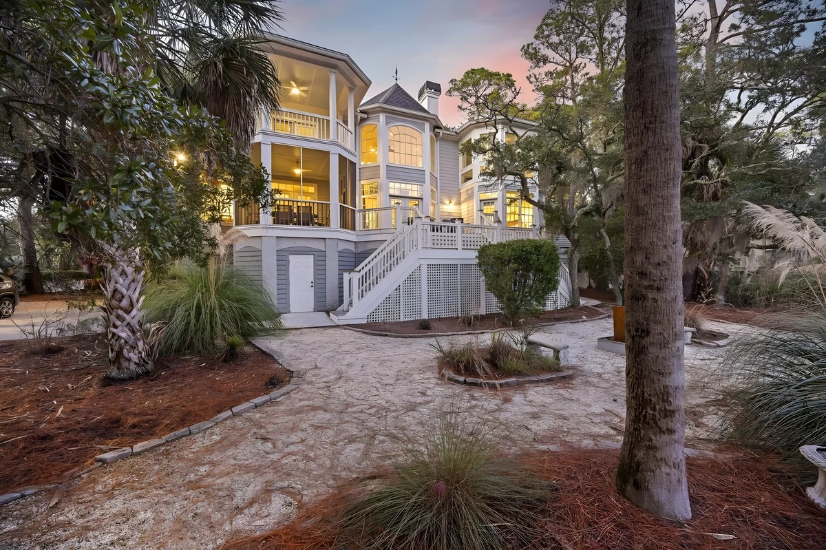 Welcome to your large group retreat in Seabrook Island