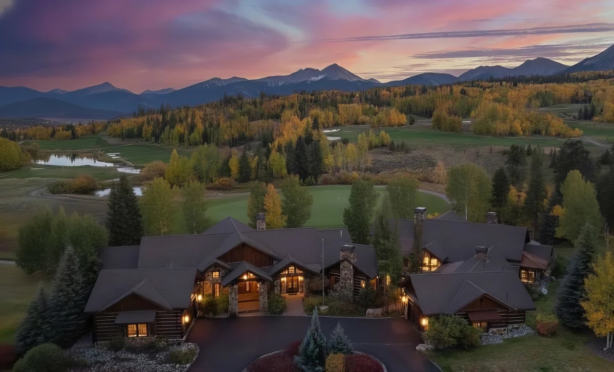 Welcome to pet-friendly Silverthorne