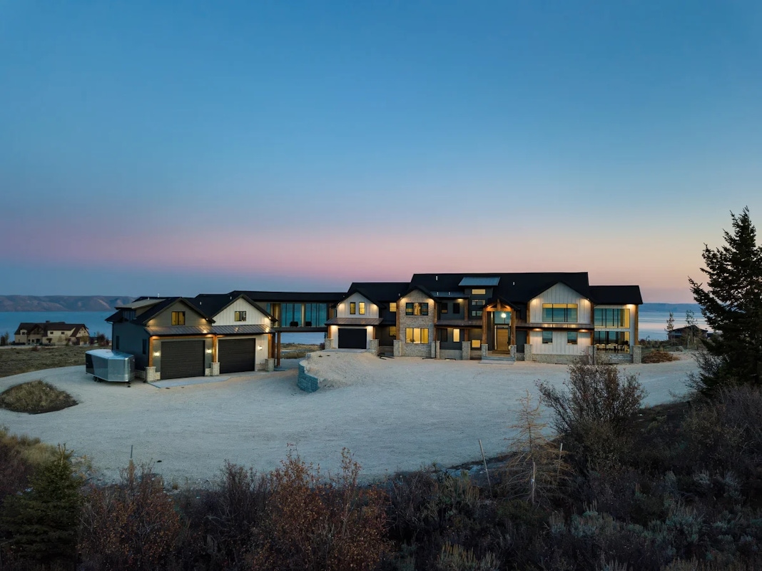 Discover more large groups activities in Fish Haven