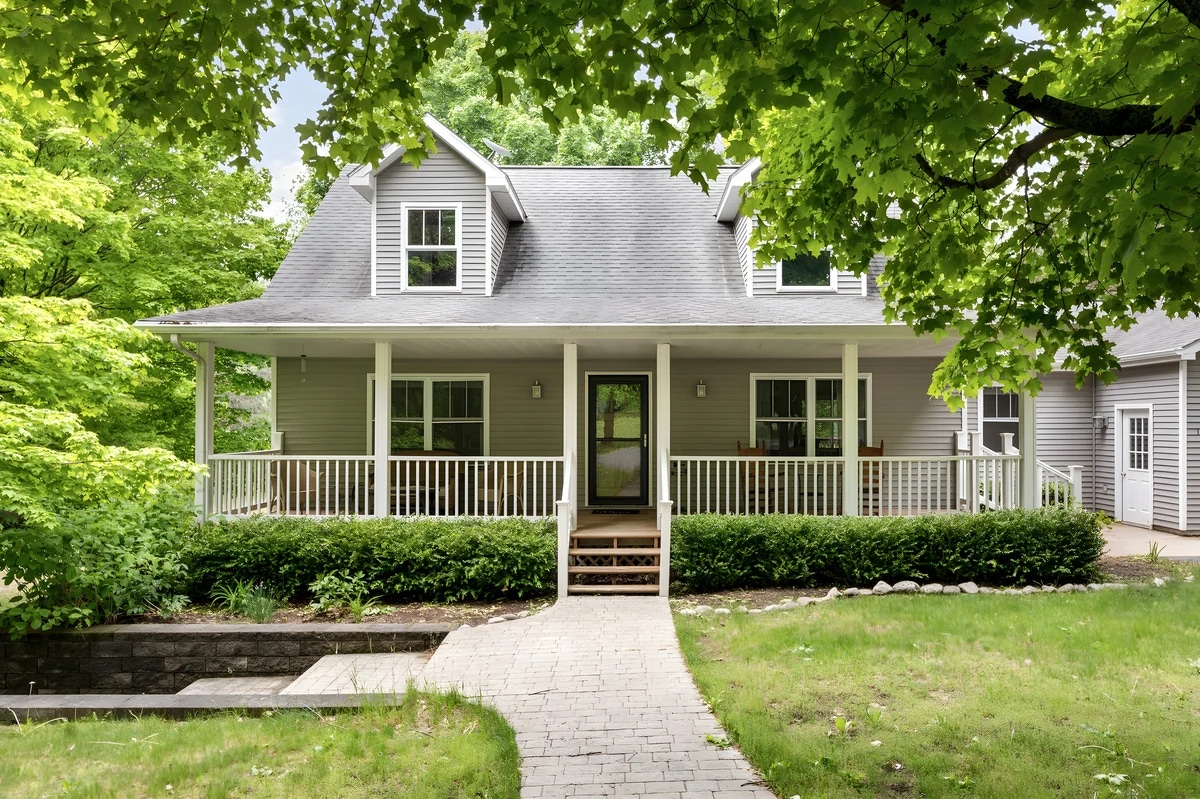 Discover more pet-friendly spots in Michigan