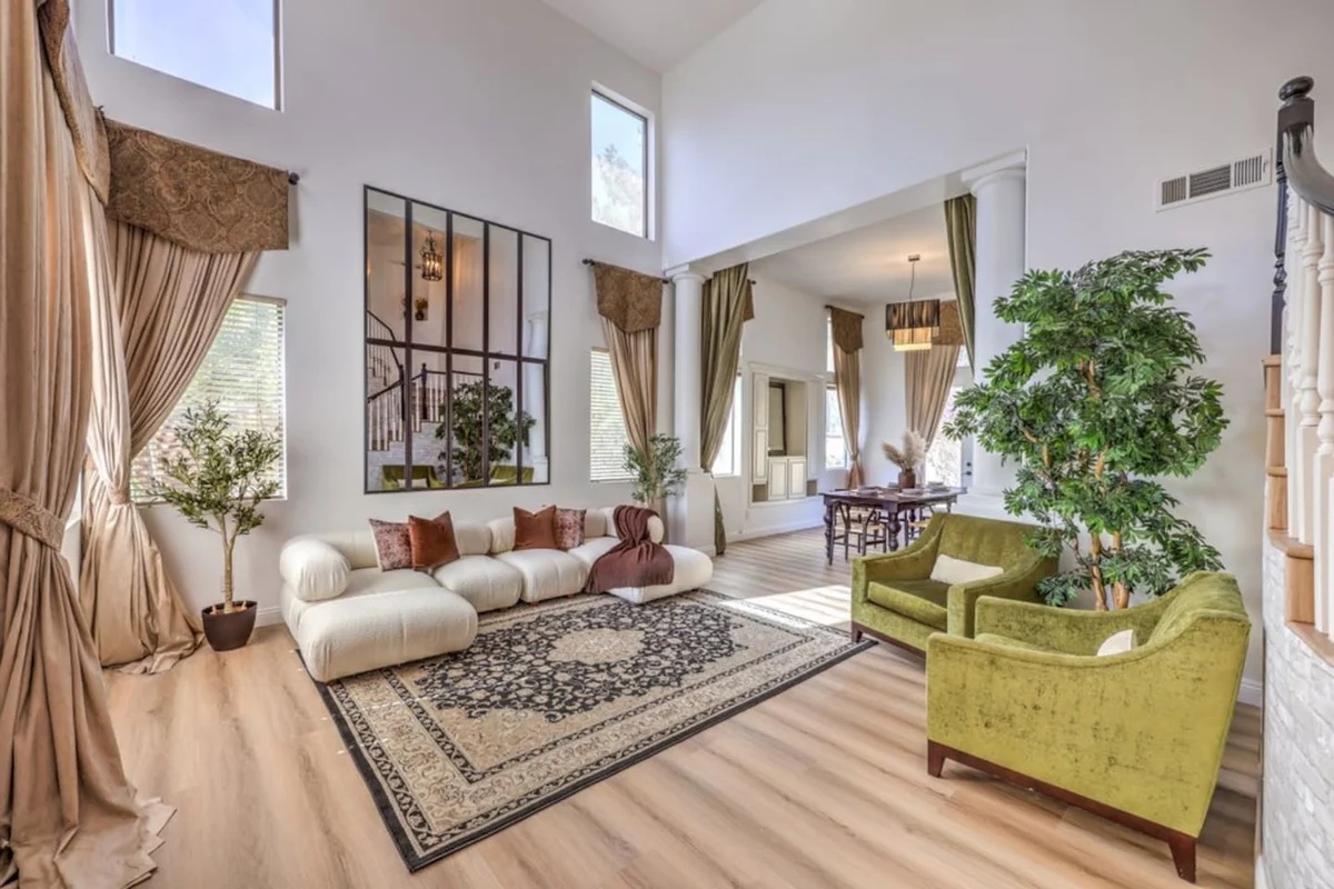 Welcome to relaxing hot tub escapes in Henderson