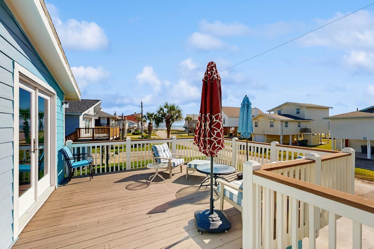 Discover more pet-friendly spots in Galveston