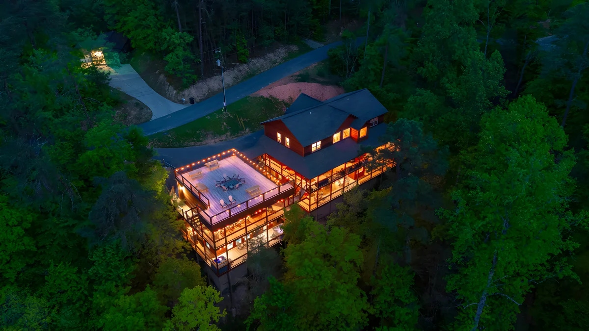 Discover more pet-friendly spots in Pigeon Forge