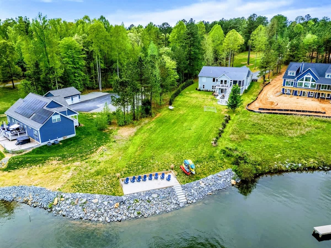Discover more beyond the pool in Virginia