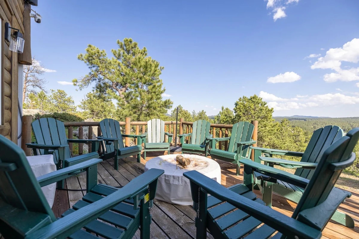 Discover more of Custer