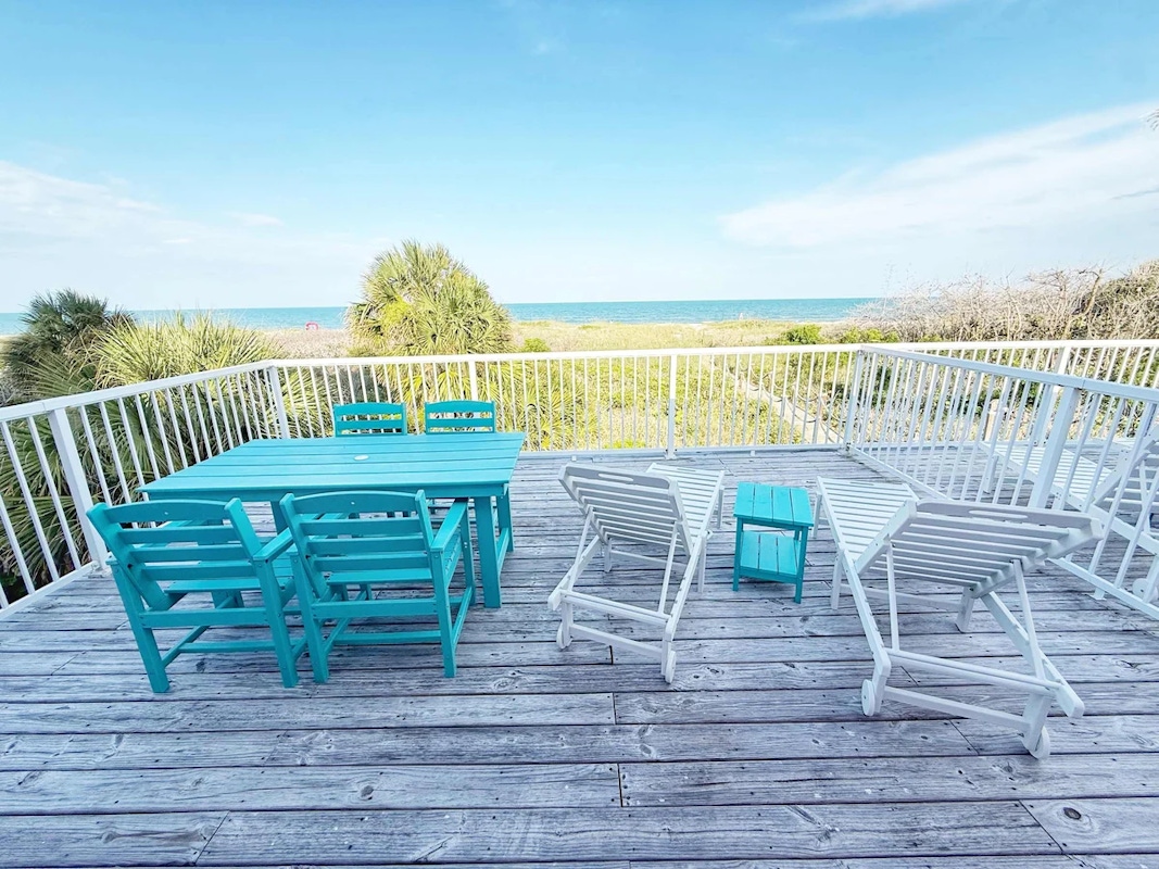 Welcome to pet-friendly Cape Canaveral