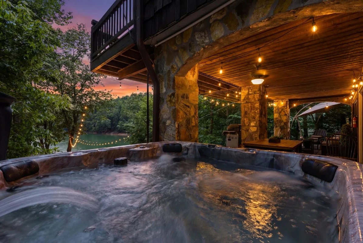 Welcome to your large group retreat in Morganton