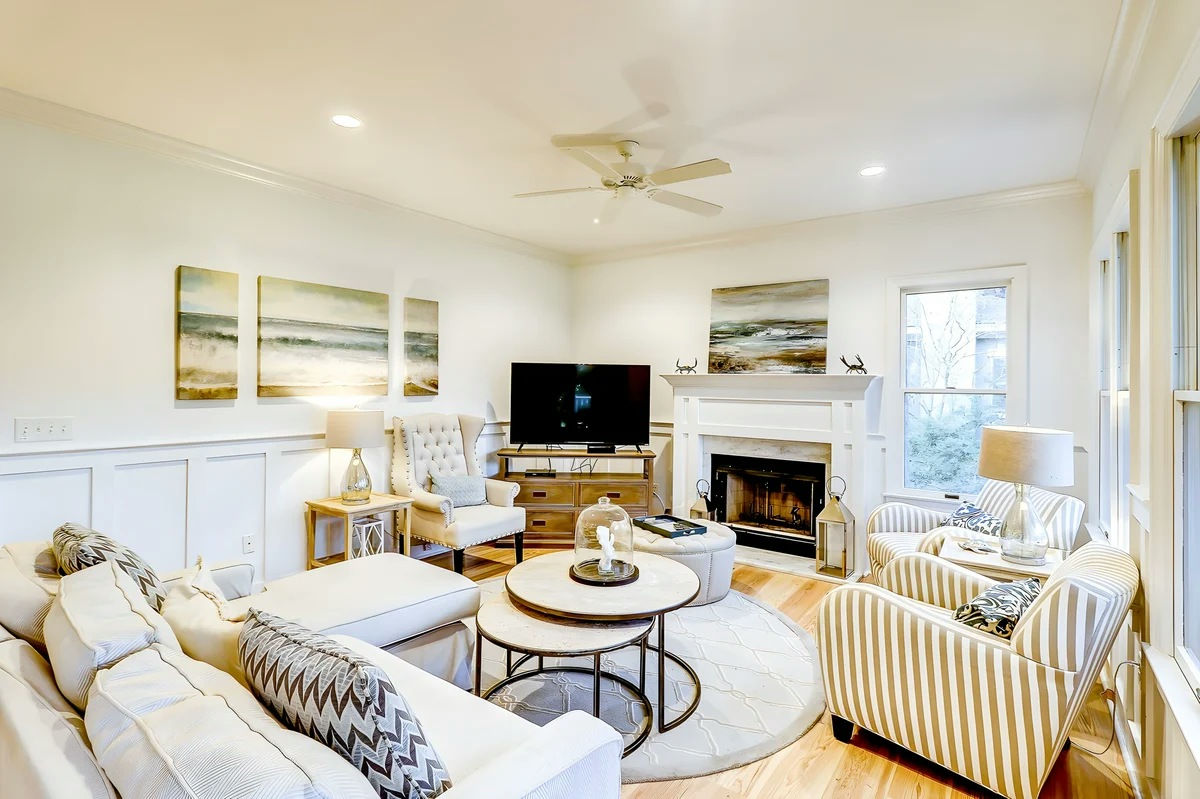 Discover more pet-friendly spots in Johns Island