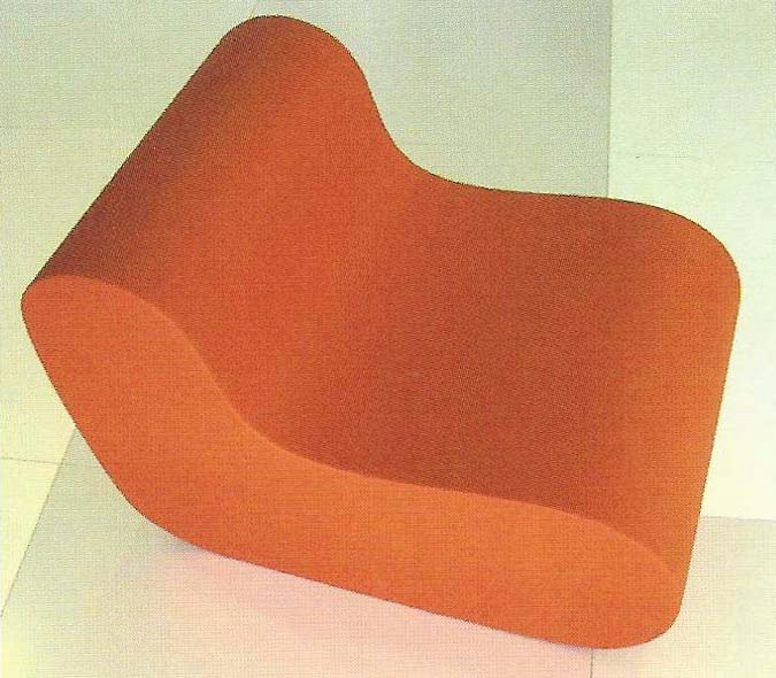 'PCM' (per centimeter) (2004), seat for Kantoorinrichting Stulens (Hasselt)