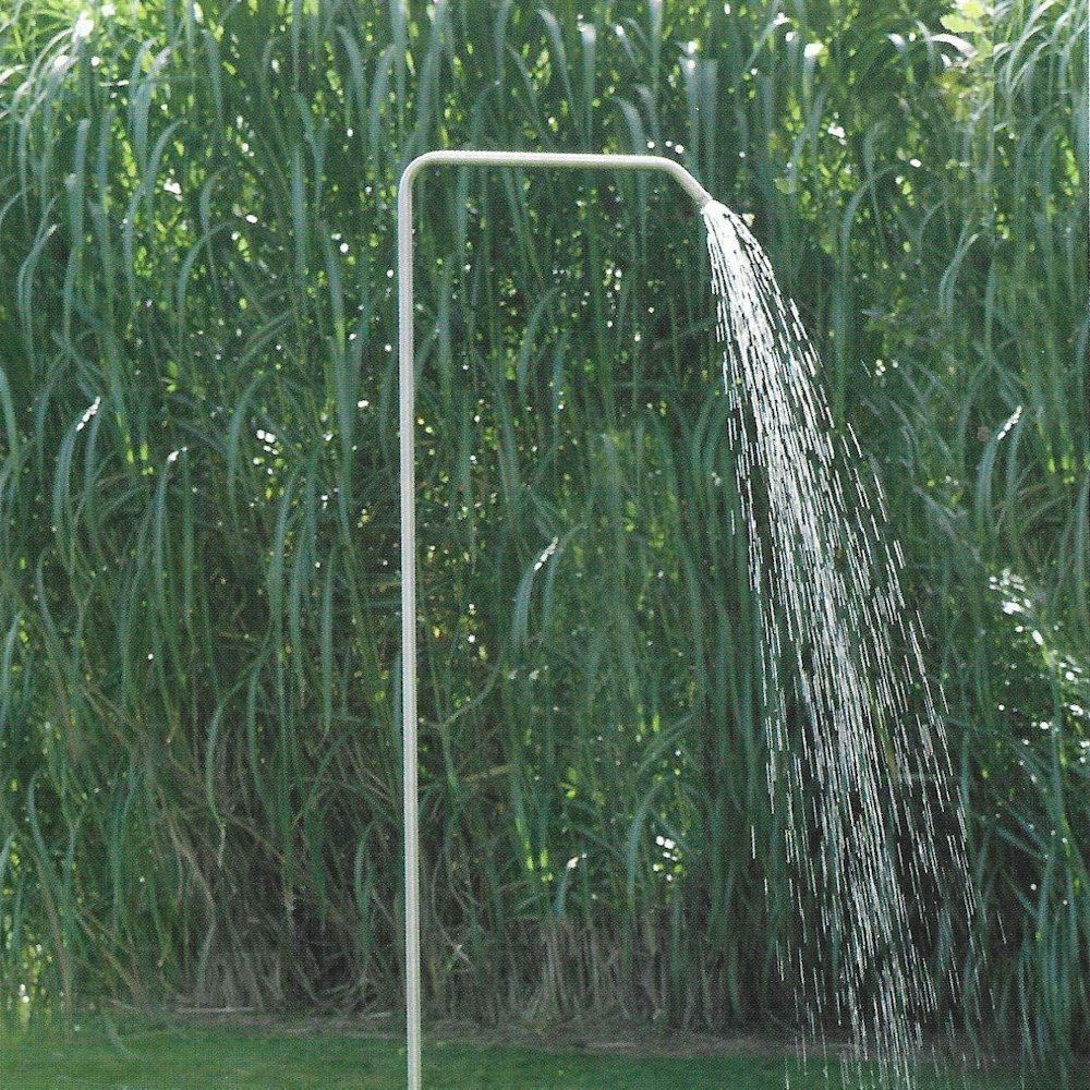 'Serpentine', 'plug and spray' garden shower, Tom De Vrieze (TOVdesign) for Extremis, 210 x 60,1 x 98,2 cm, stainless steel, traditional roll, fold and weld techniques