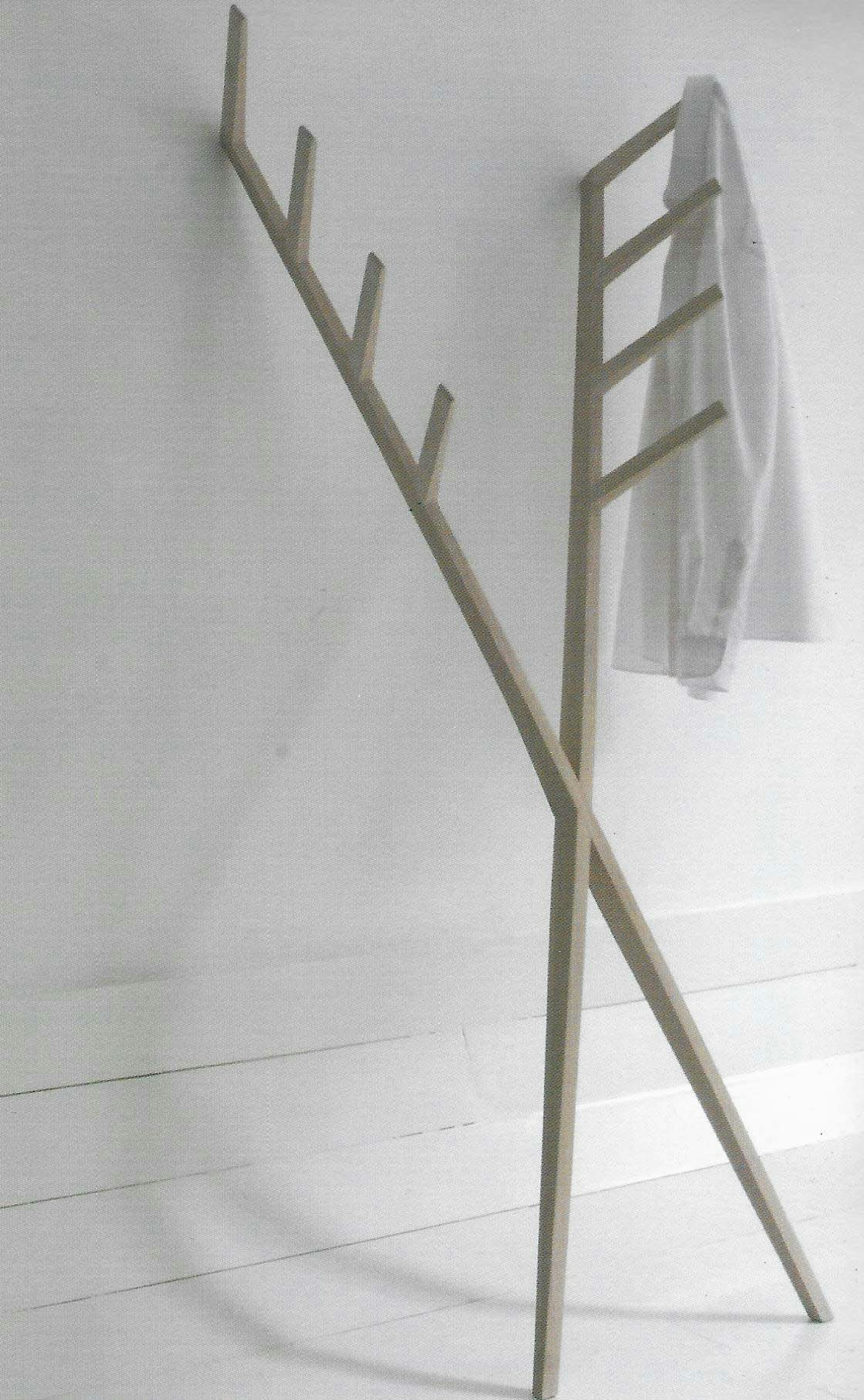 'Kstok', coat stand and hat rack for bedroom or bathroom, aM - Miel Cardinael & Sven Goemaere