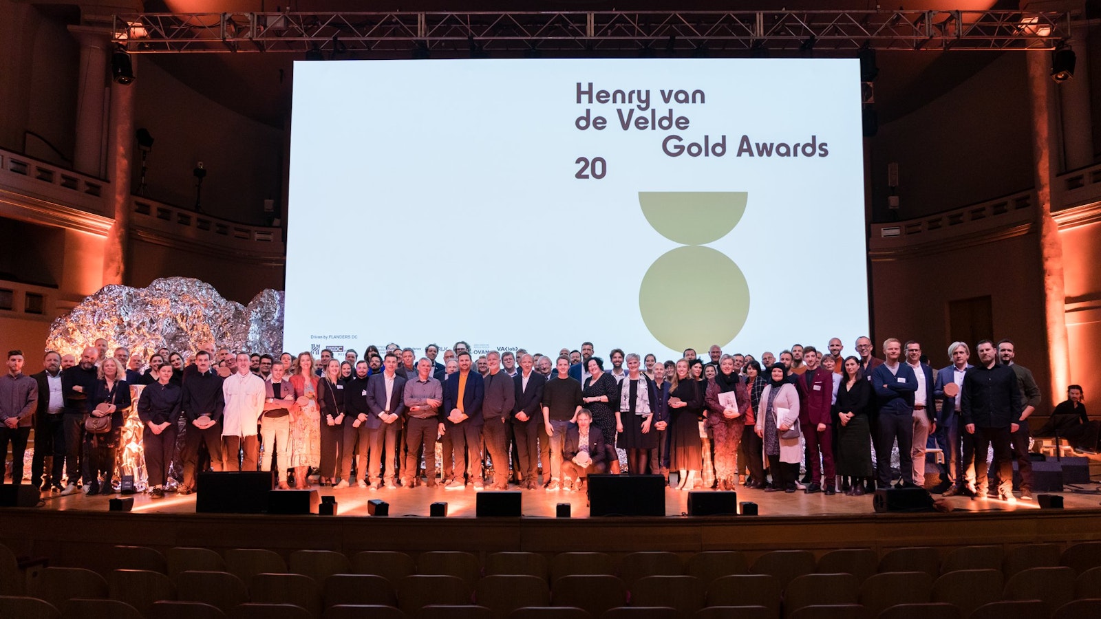 All winners, together on stage © Juan Wyns