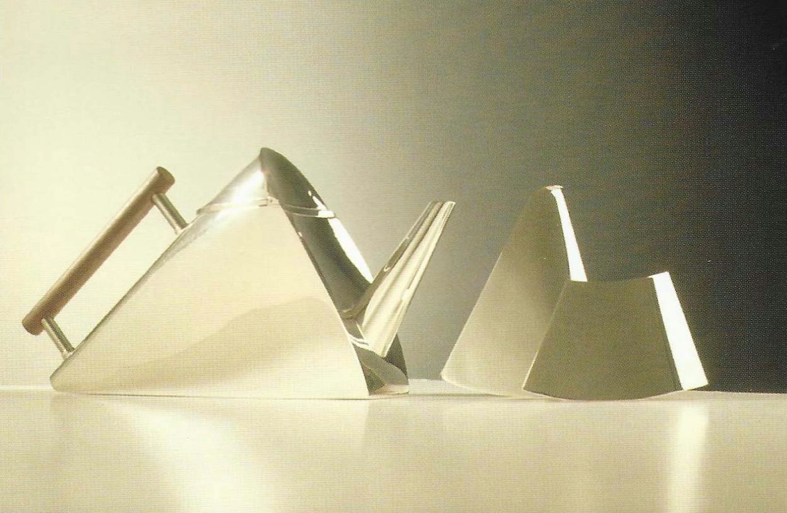 Koffieservies, 1990, zilver, inox en mahoniehout