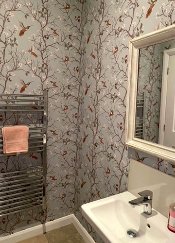 Bird Bathroom Wallpaper