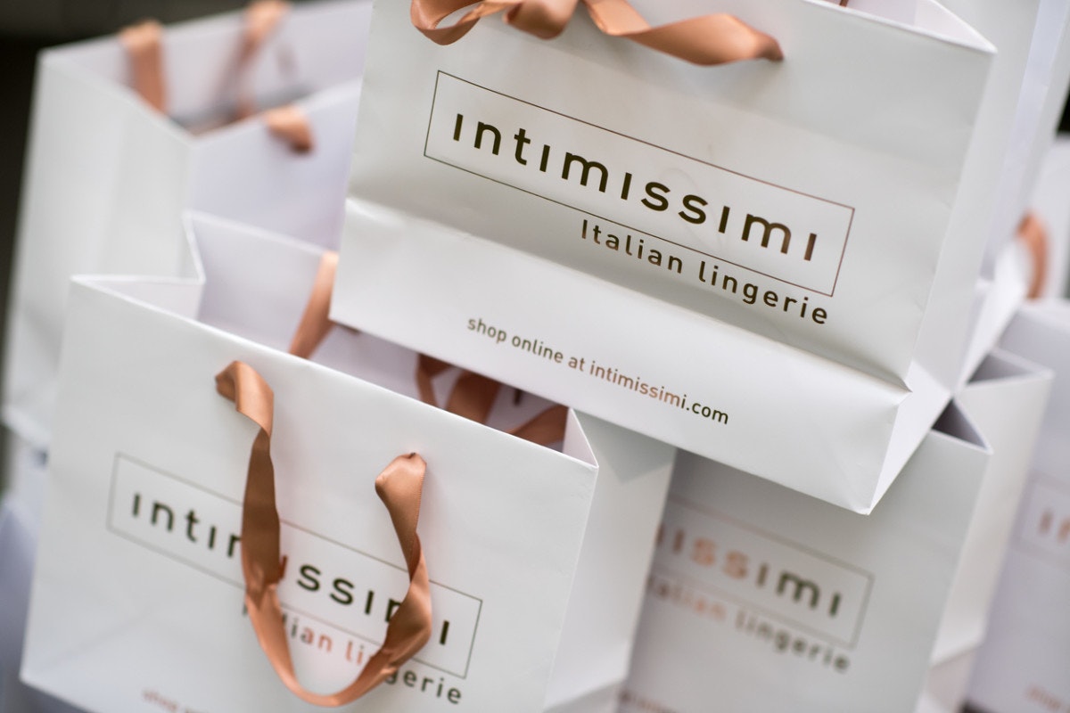 Intimissimi da la a reutilización