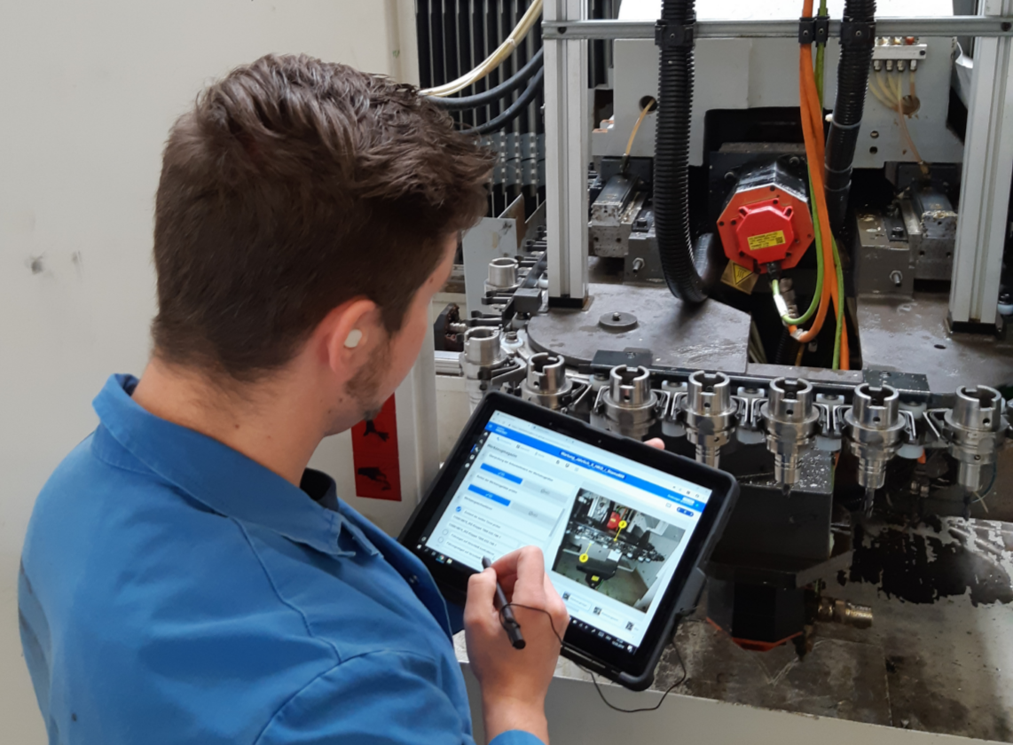 Hirschvogel employee uses Operations1 maintenance software