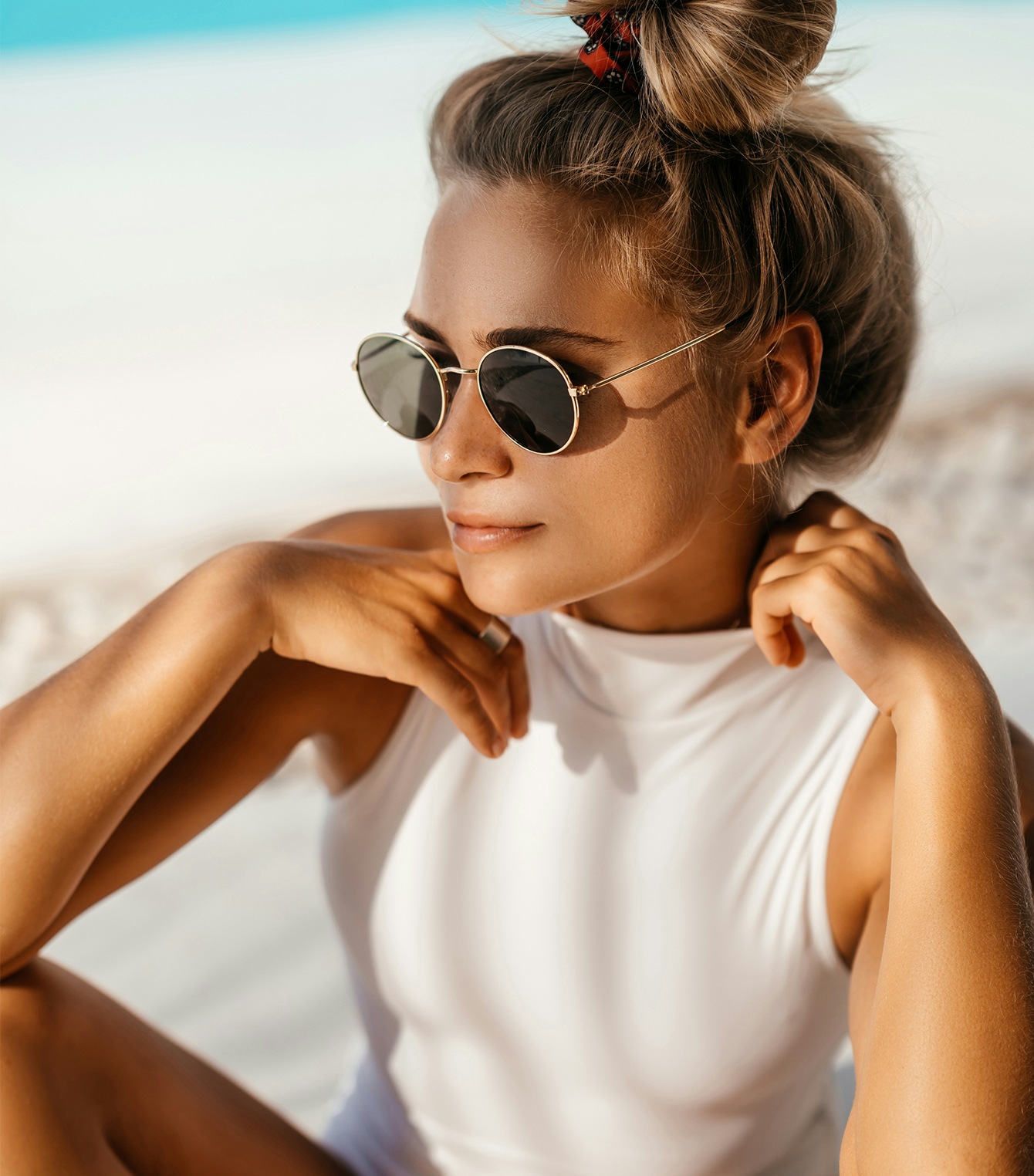 woman with sunglasses outside