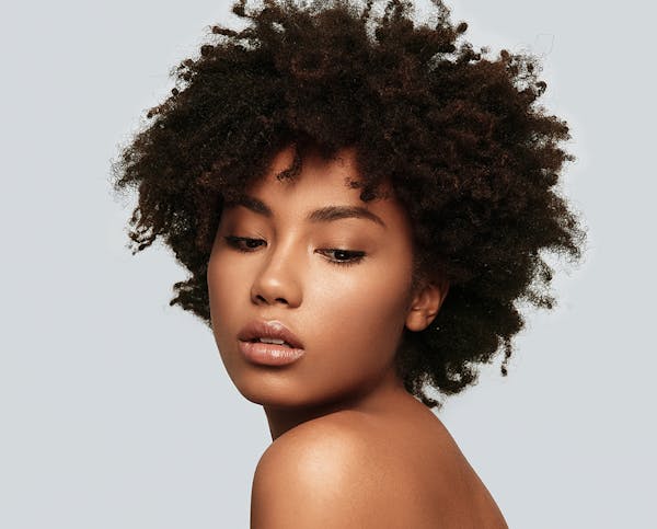 Woman who received Microneedling