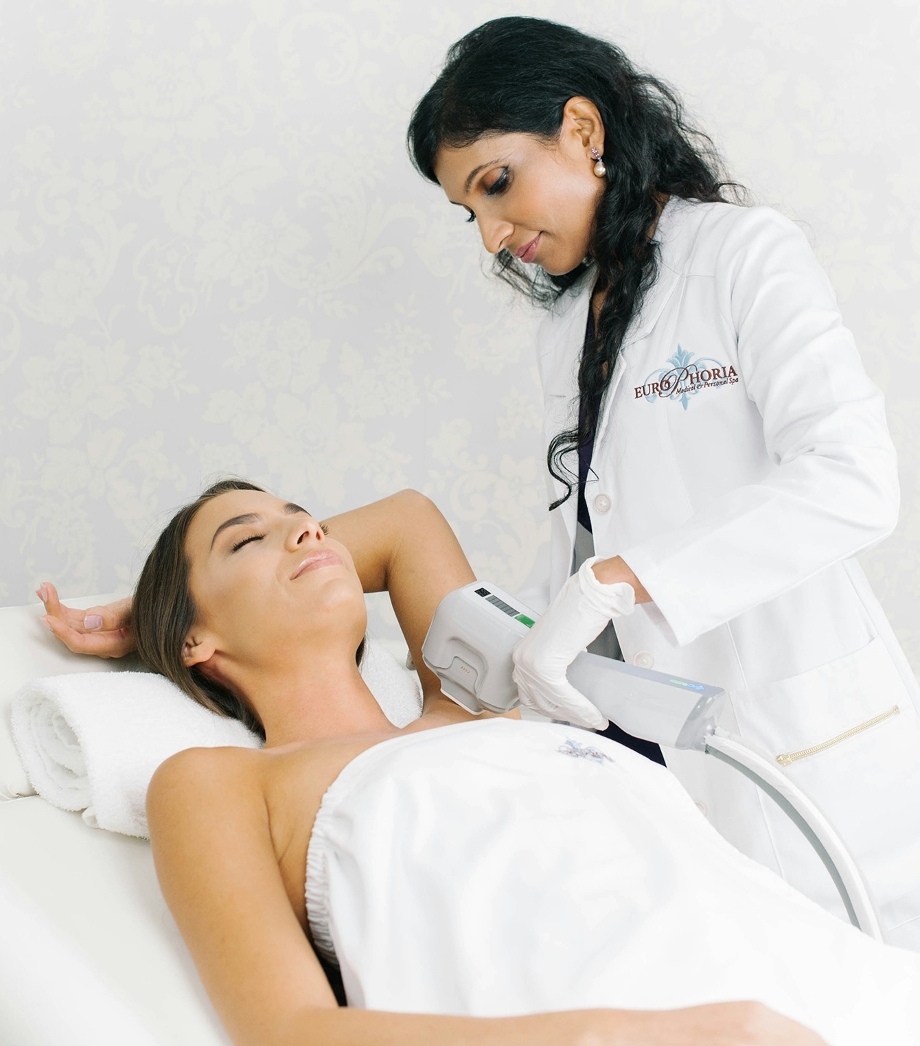 Doctor receiving miraDry treatment