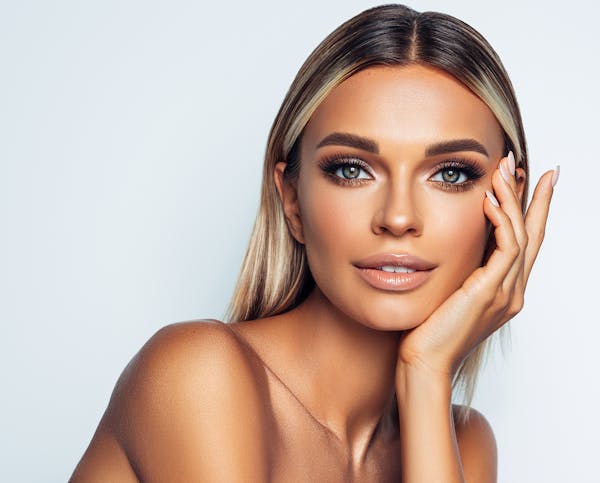 Woman who received Magic Laser Eraser treatment