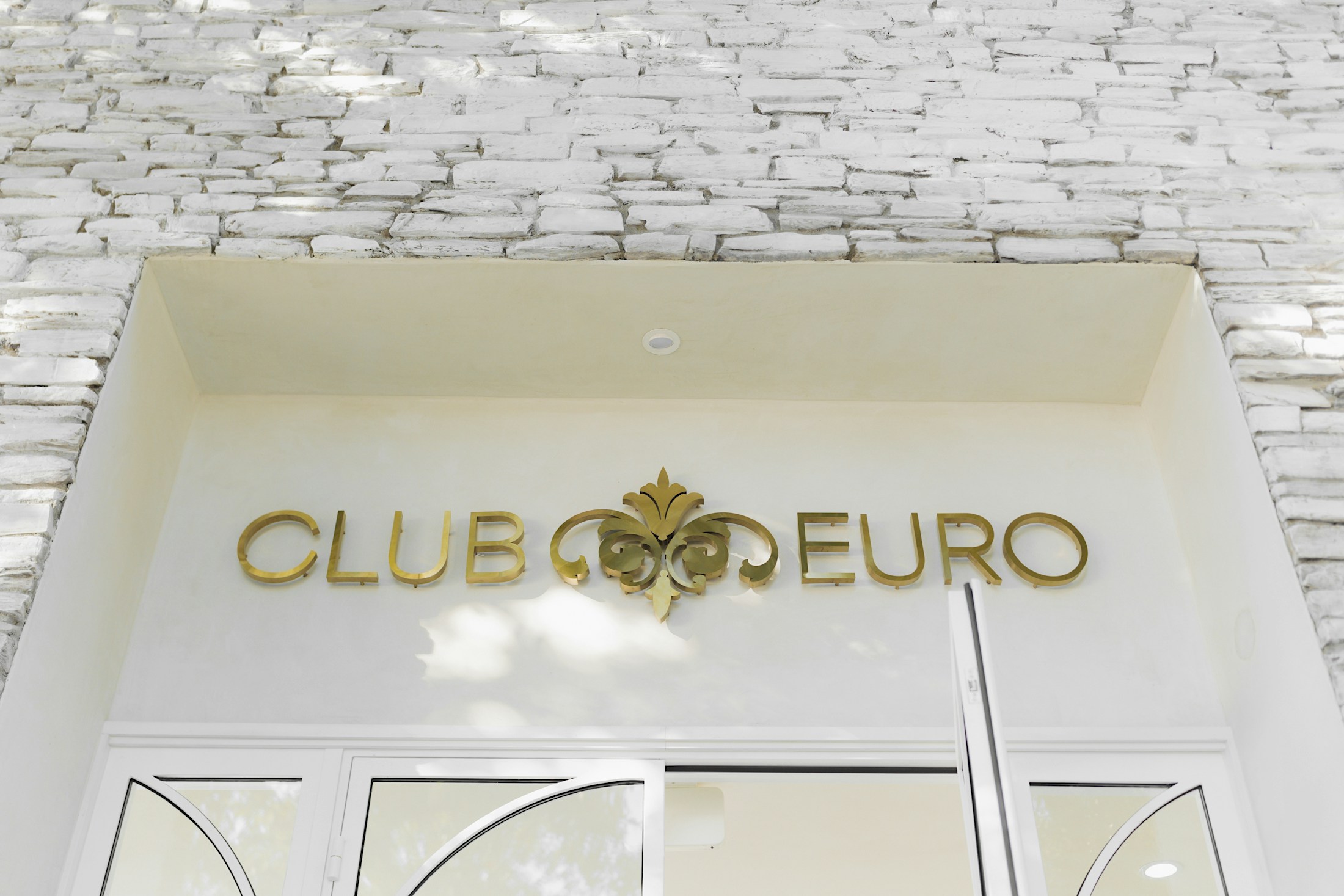 club euro outside the building