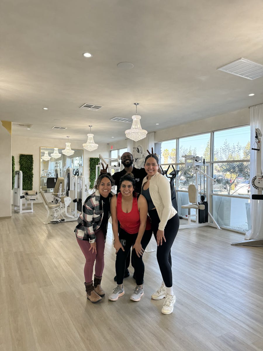 Strength Training Class Group Photo 8