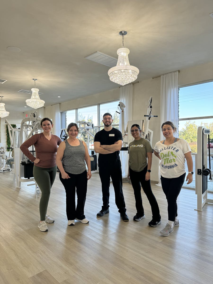 Strength Training Class Group Photo 11