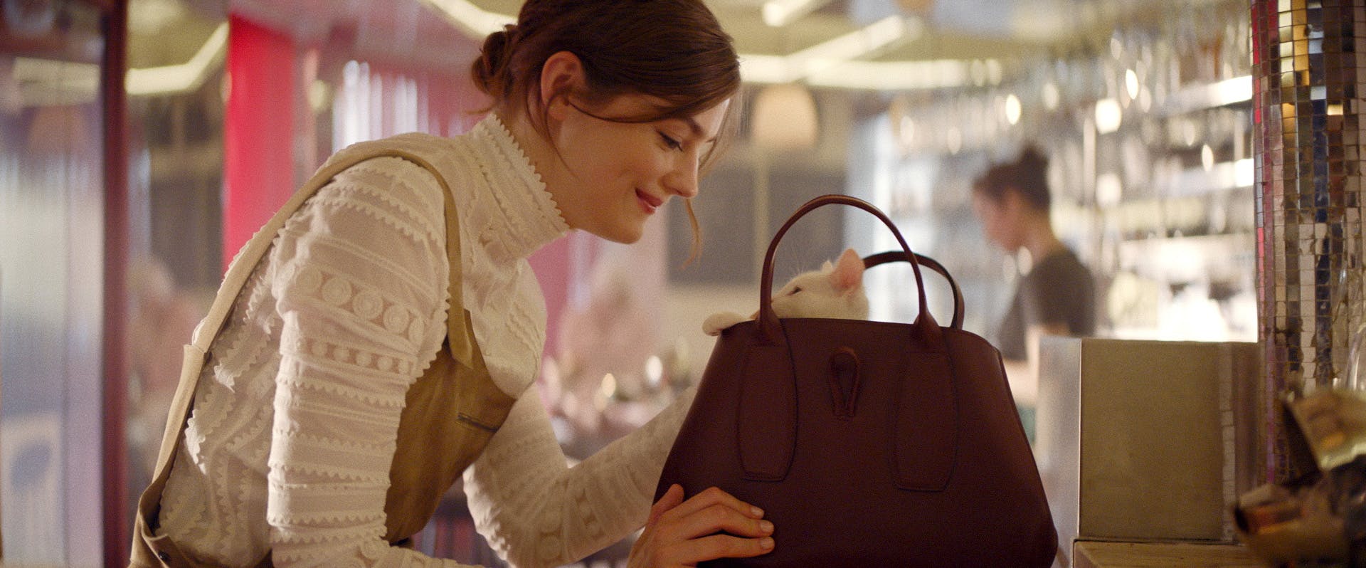 Très Paris is a tale about two Parisian women and two Longchamp bags  captured in a whimsic