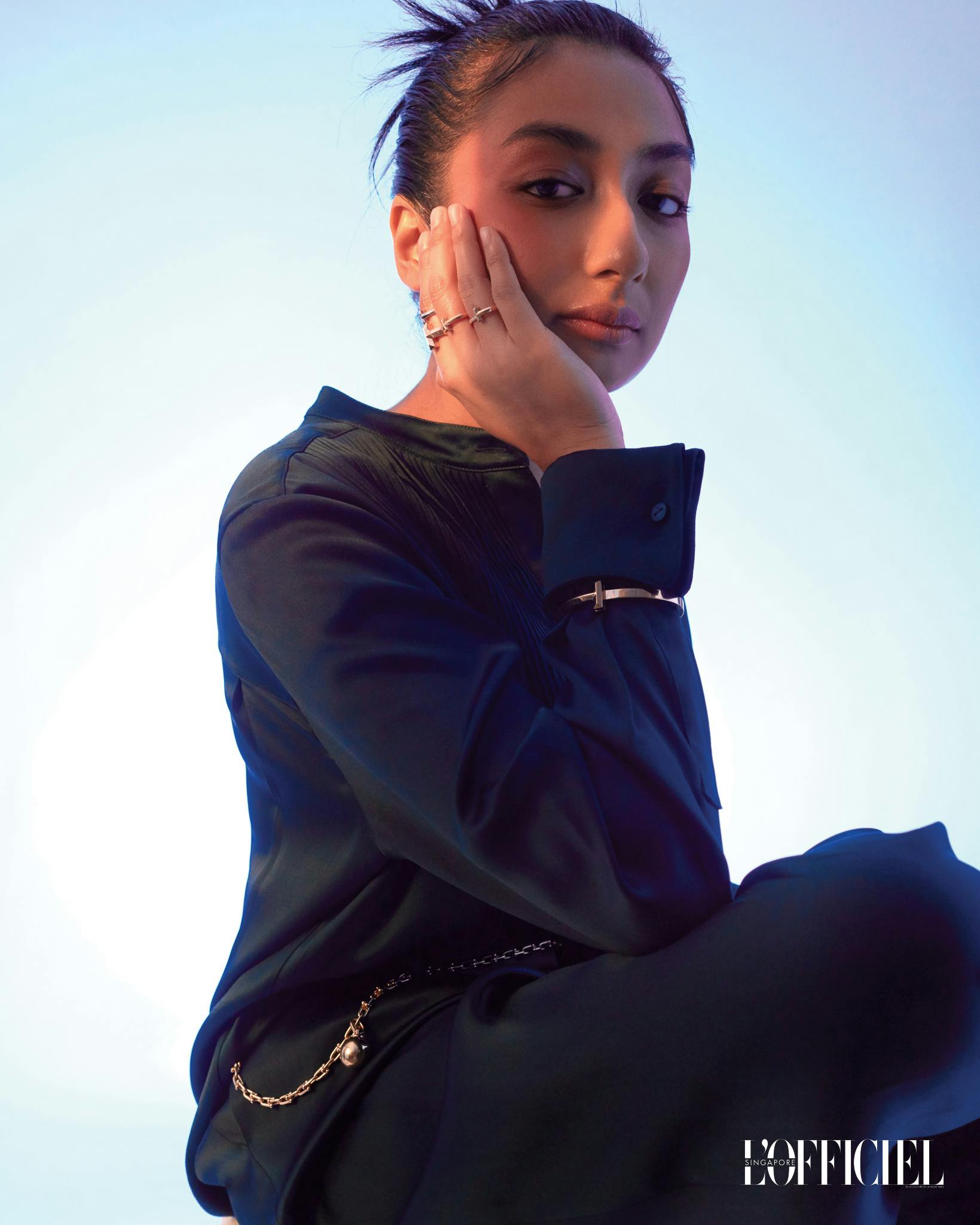 Ochiq havoda siyayotgan ayollar video Rus pornosi chilangarga maslahat berdi